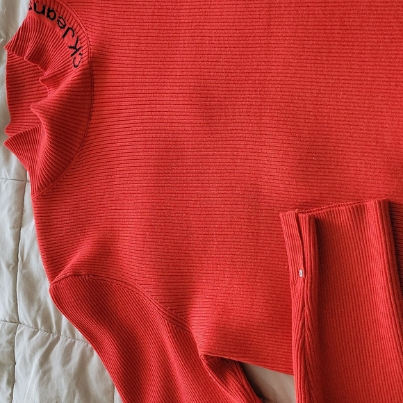 Calvin Klein Sweater - Picture 3 of 8